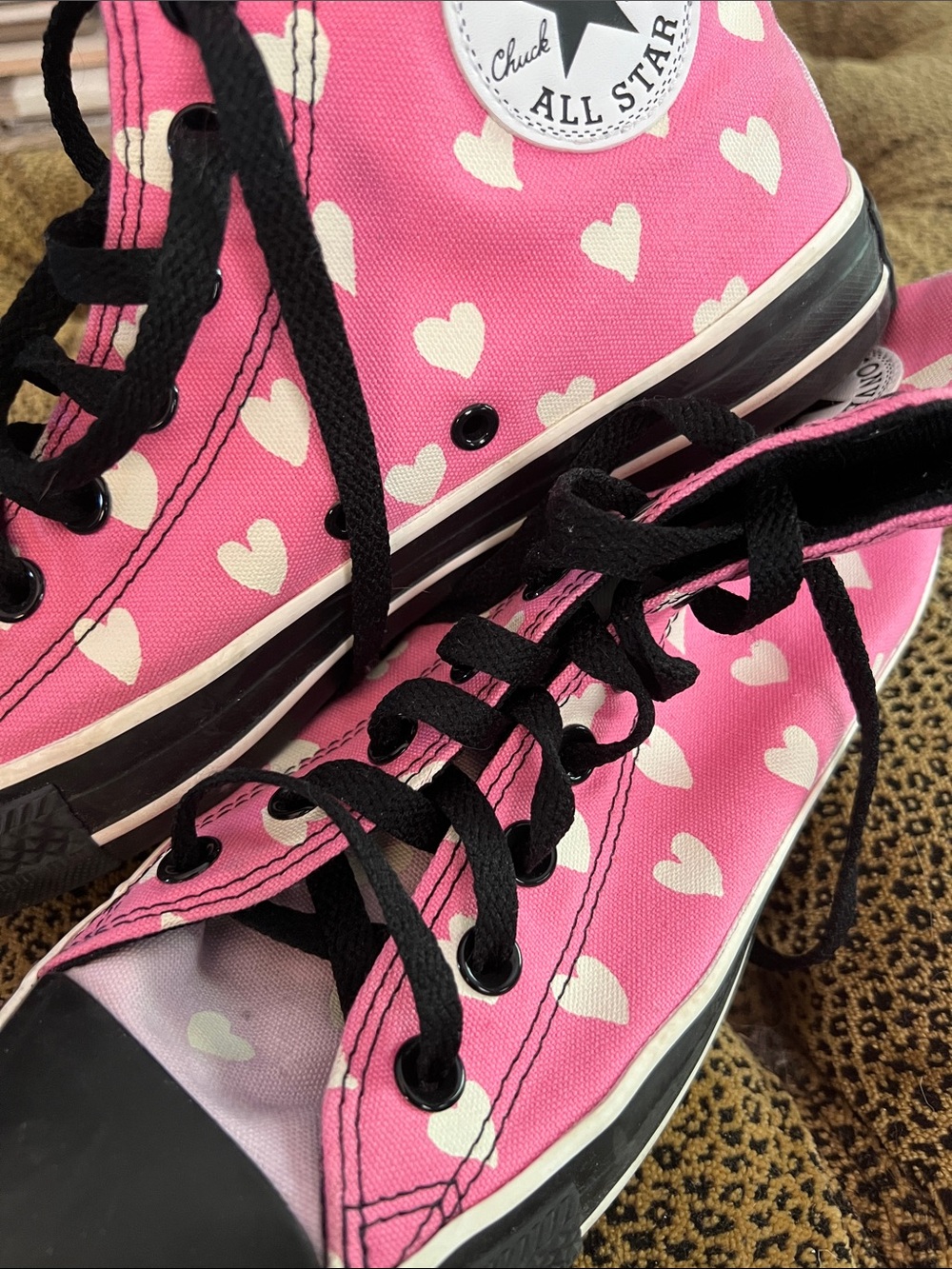 Converse Twisted Hearts Peony Pink High-Top Sneakers with Black Womens 9/ Mens 7 - Picture 2 of 12